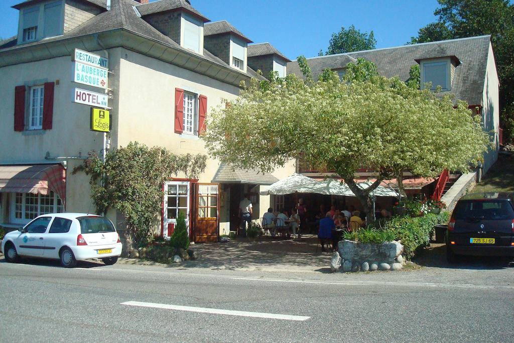 Hotel Logis L'Auberge Basque à Ozon  Extérieur photo